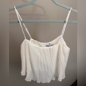 Princess Polly ivory pleated crop top NWT Size 4